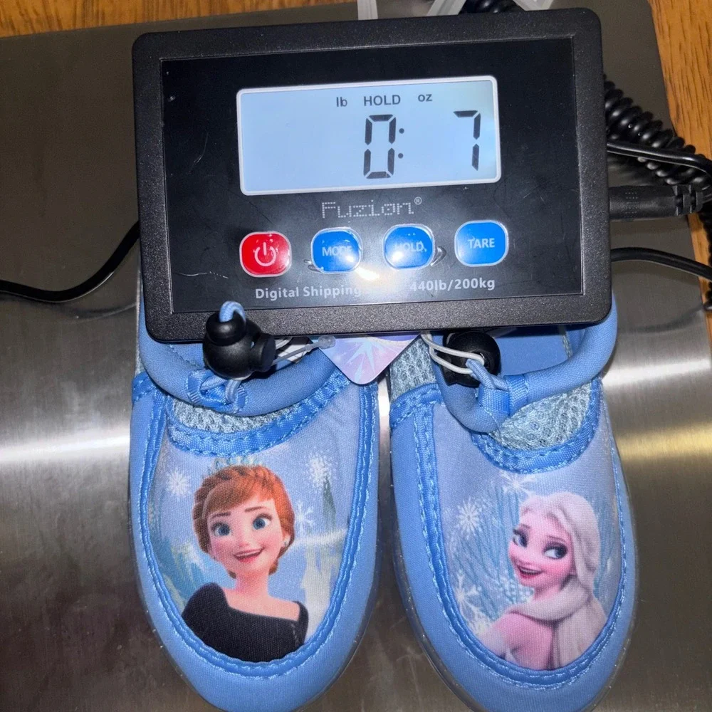 NWT Disney Frozen Quick Dry Non-Slip Water Shoes for Active Toddlers size 9/10